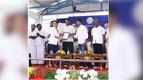 Udhayanidhi Stalin handed the signed MOU copy to the director Prithi and Ashwin