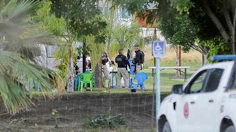 Gunmen storm Mexican resort, kill 7, including child