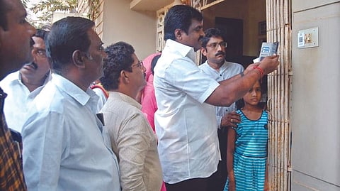 Thanjavur civic administration commenced the QR Code sticking process