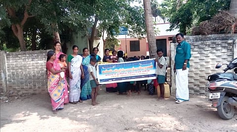 Teachers conduct awareness campaign to secure enrolment in
Vadalur region in Cuddalore district.