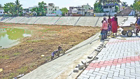 The temple tank at the Karuna Swamy temple