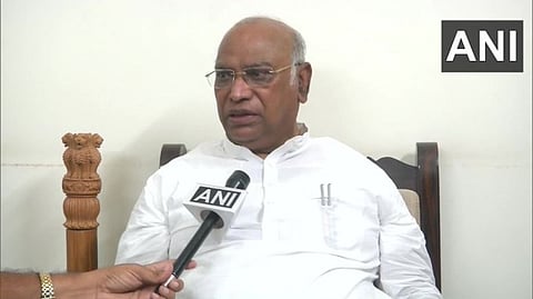 Kharge expresses regret over "poisonous snake" remark on Modi