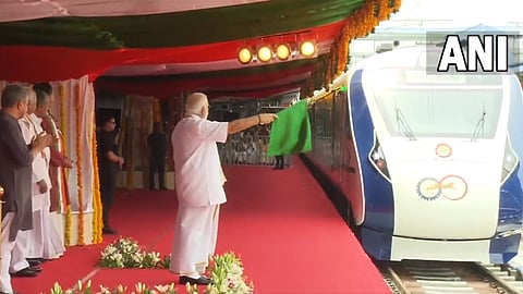 PM Narendra Modi flags off the Thiruvananthapuram Central-Kasaragod Vande Bharat Express train from Thiruvananthapuram Central railway station.