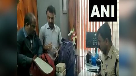 Bengaluru Police seize Rs 1 cr unaccounted cash