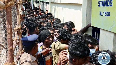 Fans throng Chepauk stadium for CSK match tickets