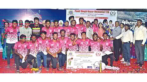 RKM Vivekananda College men?s team that emerged triumphant