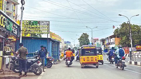Temple extension (encroachment) at 100-feet road in Velachery