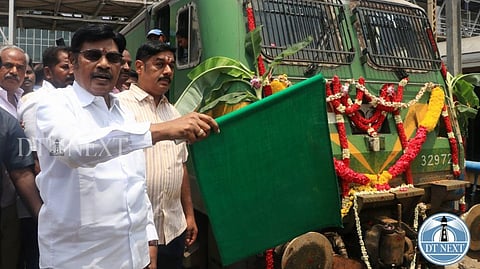 Lok Sabha member TR Paarivendhar flagged off the Shirdi Shubh Yatra between Chennai Egmore and Shirdi