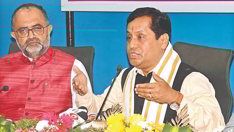 Union Minister Sarbananda Sonowal addressing the press
at an event in Chennai Port on Sunday