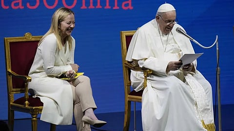 Giorgia Meloni with Pope