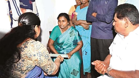 Kanimozhi consoles slain VAO Lourdu Francis' wife