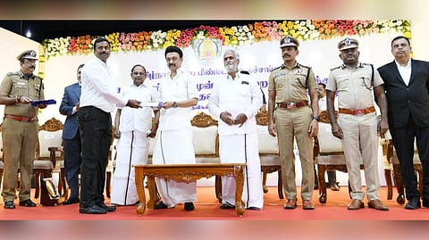 Chief Minister M K Stalin handed over checks to 10 ex-prisoners as a token of giving 3.30 lakh rupees checks to 660 ex-prisoners who had been paroled to start self-employment on behalf of the Tamil Nadu Jail Mendor Welfare Association