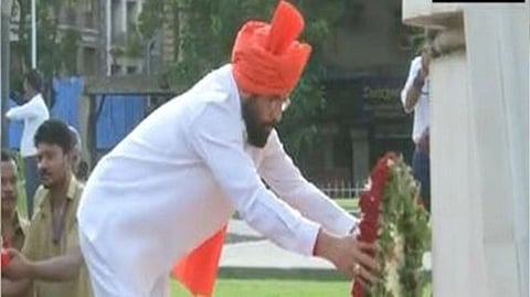 Eknath Shinde paying tribute at Hutatma Chowk in Mumbai