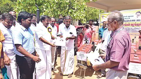 Minister KN Nehru distributing welfare assistance in Tiruchy on Sunday