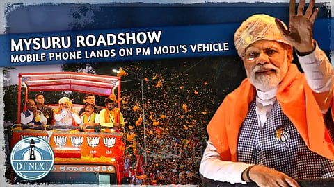 Mobile phone thrown at PM during roadshow in Mysuru