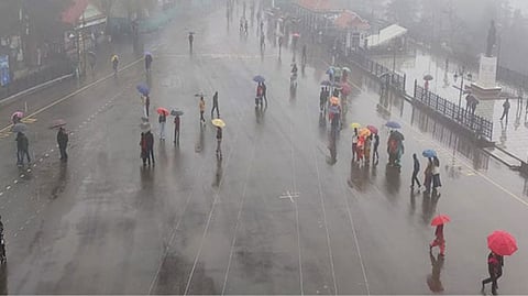 Rain lashes in Shimla.
