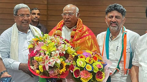 (From Left) Former Karnataka CM Siddaramaiah, Cong chief Kharge, DK Shivakumar (File Photo/ANI)
