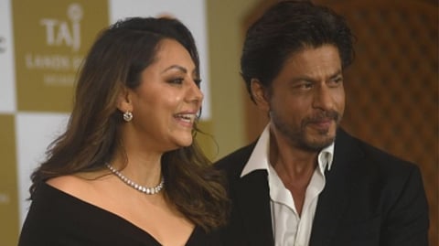 'In our family, we age backwards,' says SRK after getting Gauri's age wrong