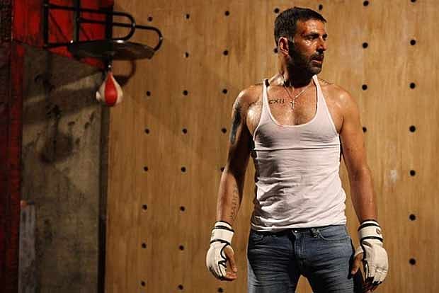 Fitness is not about showing off six-pack abs: Akshay Kumar