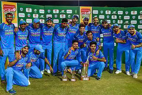 Indian cricket team poses with captain Virat Kohli