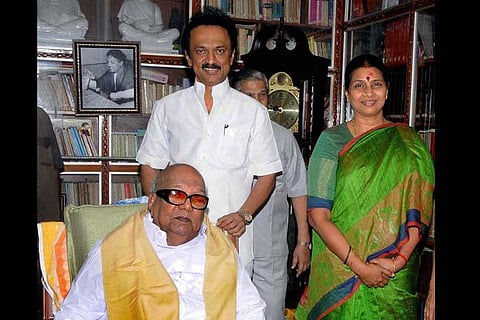 Kumara Rani Meena Muthiah, correspondent of Chettinad Vidyashram, released the autobiography of Durga Stalin