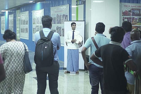 Ishvar Krishnan in action at Central Metro station