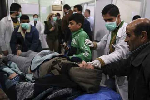 Around 100 Syrians struggle to breathe after 'toxic' attack