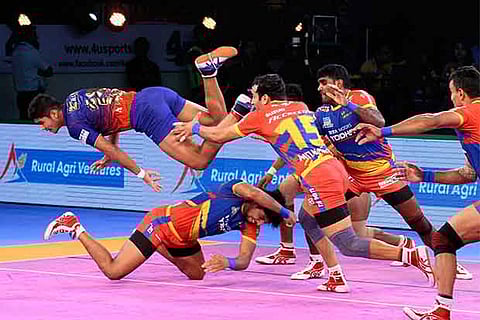 Action during UP Yoddha-Dabang Delhi in Pro Kabaddi
