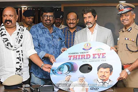 Actor Vikram released a 90-second long video on CCTV with Comissioner AK Viswanathan