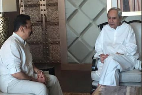 MNM president Kamal Haasan interacts with Odisha Chief Minsiter Naveen Patnaik in Chennai