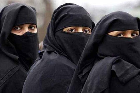 SC issues notice to Centre on plea seeking entry of Muslim women into mosques to offer prayers