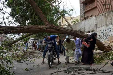 28 killed as flash floods, thunderstorms lash Pakistan