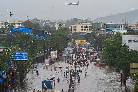 5 dead in Maharashtra rains, schools and colleges to be shut