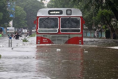 Heavy rain in Maharashtra,10,000 evacuated, national highway shut