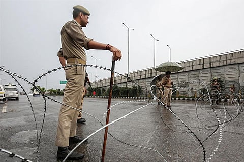 Sporadic protests as Indian Kashmir seethes under clampdown
