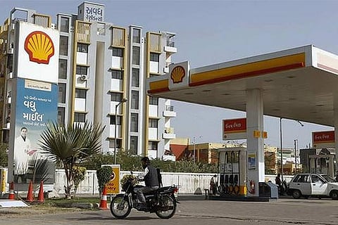 Shell exits India’s city gas biz, sells MGL stake in market