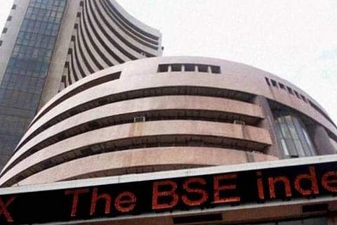 Sensex, Nifty decline on fading hopes of stimulus package