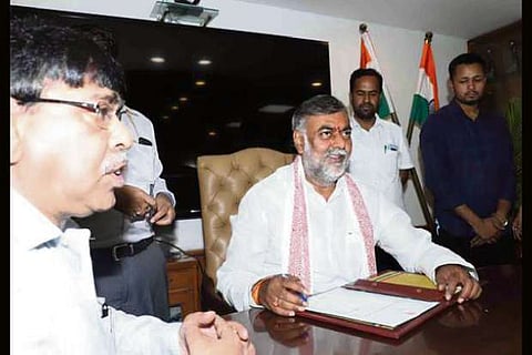 Tourism minister to visit JK, Ladakh next month