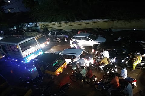 Traffic snarl near the temple