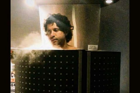 Farhan, Shibani undergo freezing 'cryotherapy' treatment