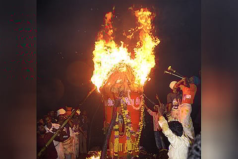 The ?Maha Deepam? lit atop the 2,668-foot Annamalai Hills amid chants of ?Annamalaiyarukku Arogara?