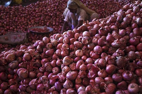 Tenfold rise in onion prices leaves Indians teary-eyed
