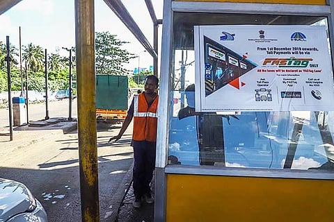 FASTag deadline extended by 1 more month owing to shortage of tags