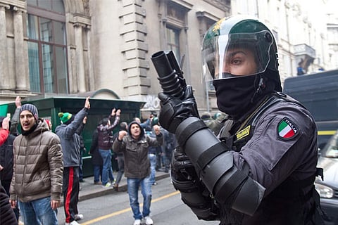 40,000 people protest in Rome against far-right policies