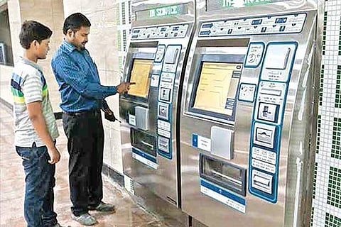 Metro Rail ticket counters reject cash payment, irk commuters