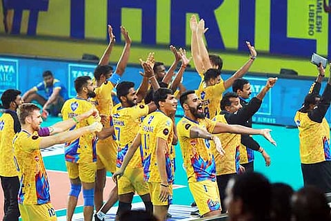Chennai Spartans defeated Kochi Blue Spikers 3-2 to qualify for the Pro Volleyball League final
