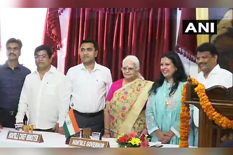 3 Congress rebels, one BJP MLA sworn in as Goa Ministers