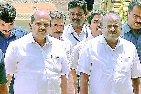 Karnataka crisis: BJP presses for trust vote on Monday