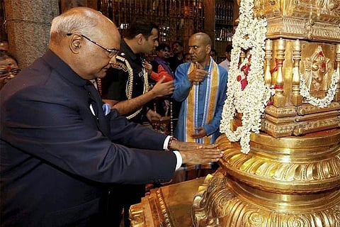 President Kovind offers prayers at Lord Balaji shrine