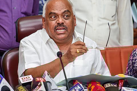 3 rebel Karnataka MLAs disqualified till 2023